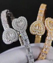 Load image into Gallery viewer, “ZINC SILVER HEART EARRINGS
