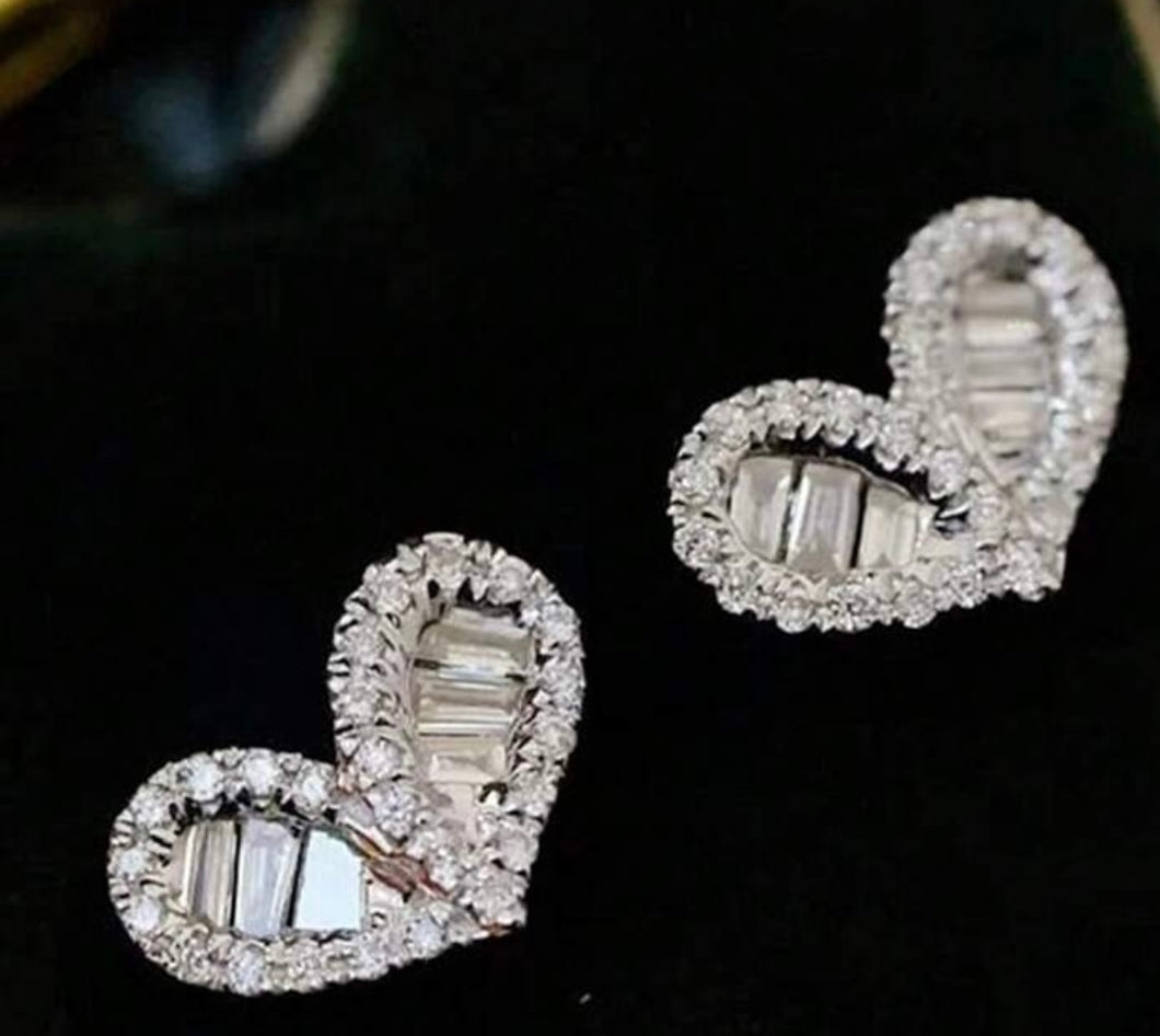 “ZINC SILVER HEART EARRINGS