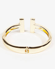 Load image into Gallery viewer, &quot;BABE&quot; CHUNKY GOLD BRACELET
