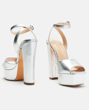 Load image into Gallery viewer, “DOLL HOUSE” SILVER BLOCK PLATFORM HEELS
