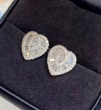Load image into Gallery viewer, “ZINC SILVER HEART EARRINGS
