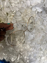 Load image into Gallery viewer, “FASHION GO” CLEAR GLASSES

