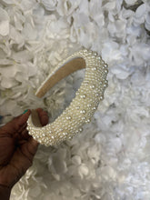 Load image into Gallery viewer, “PRETTY PEARL” HEADBAND
