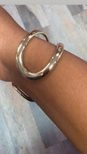 Load image into Gallery viewer, “NICHOLE”GOLD CUFF BRACLET
